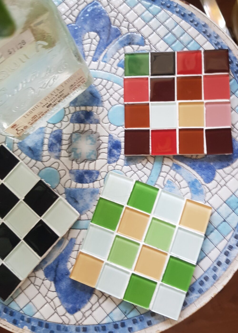 Super Easy DIY Gifts For Her ANYONE Can Make: diy glass tile coasters