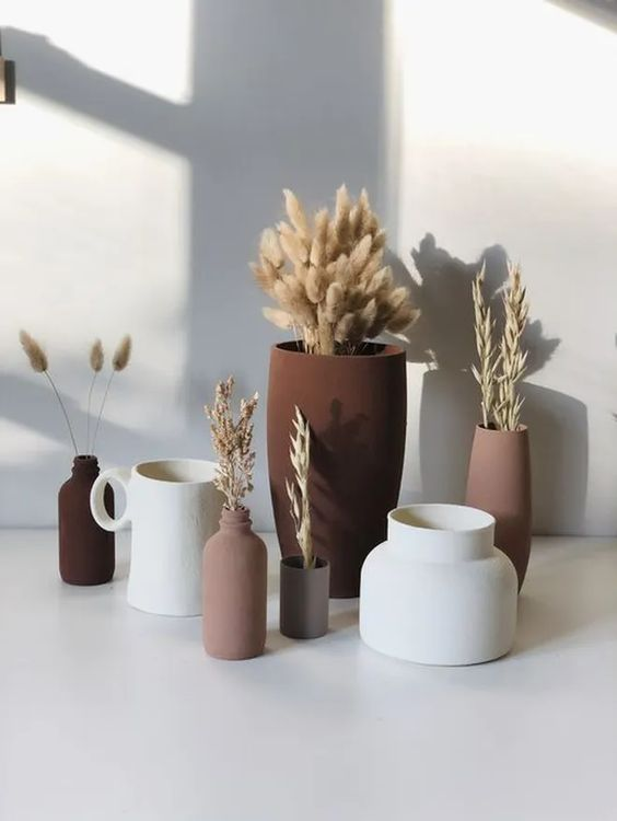 5 Upcycled Handmade Gift Ideas For Eco-Friendly Babes: use baking soda to upcycle old vases into faux ceramic pottery