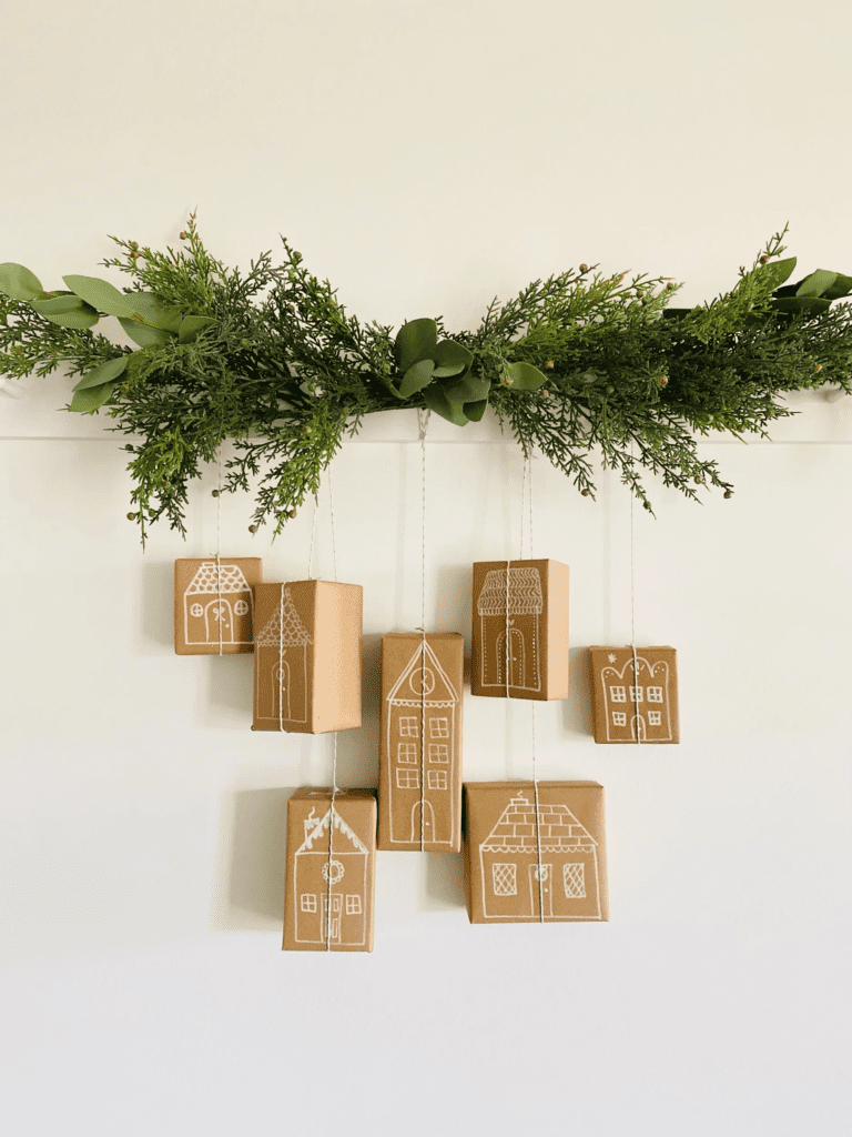 10 DIY christmas villages // easy kraft paper christmas home boxes