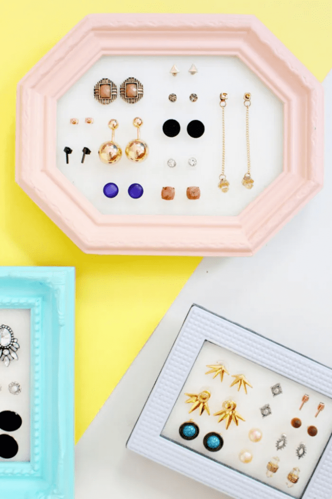 DIY Gifts for under under $10: easy earring holders made from painted photo frames
