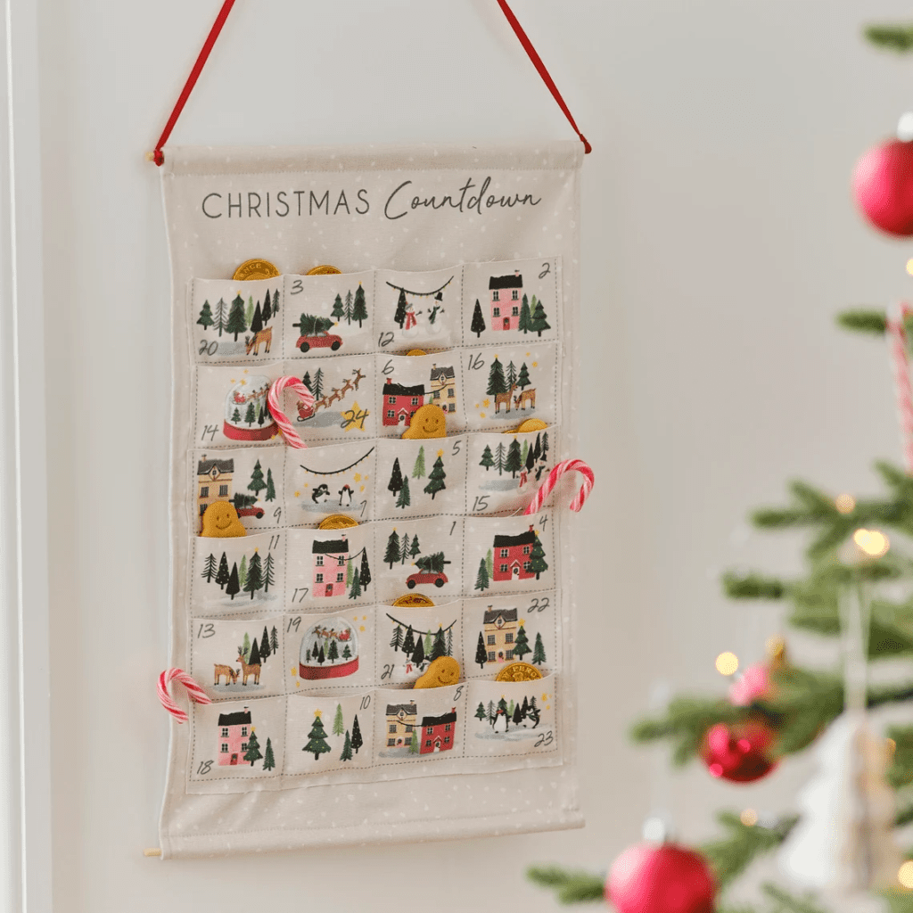 DIY fillable advent calendar from Etsy for under $20 // illustrated with christmas decorations / support small business
